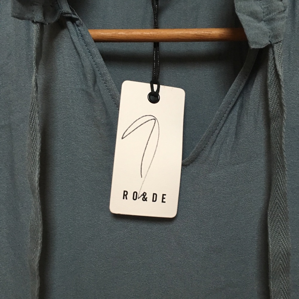 SOLD :: Ro & De Ruffle Hem Blouse - Picture 5 of 6